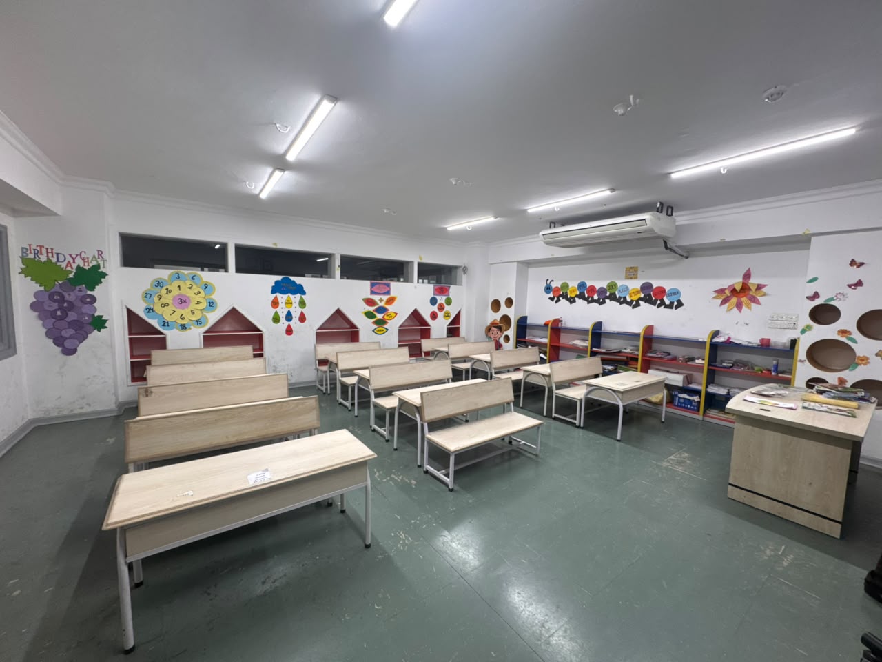 Smart Classroom with Air Conditioning
